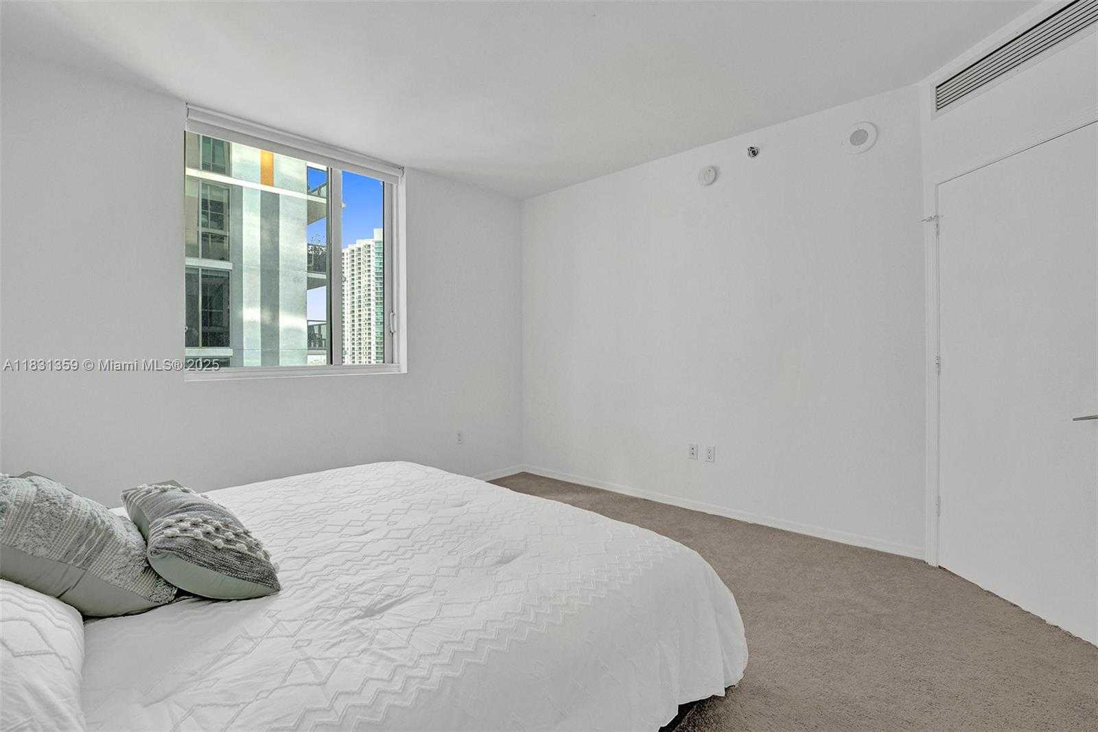 Small Image of 55 SOUTH EAST 6TH ST #1801, Miami Number 21