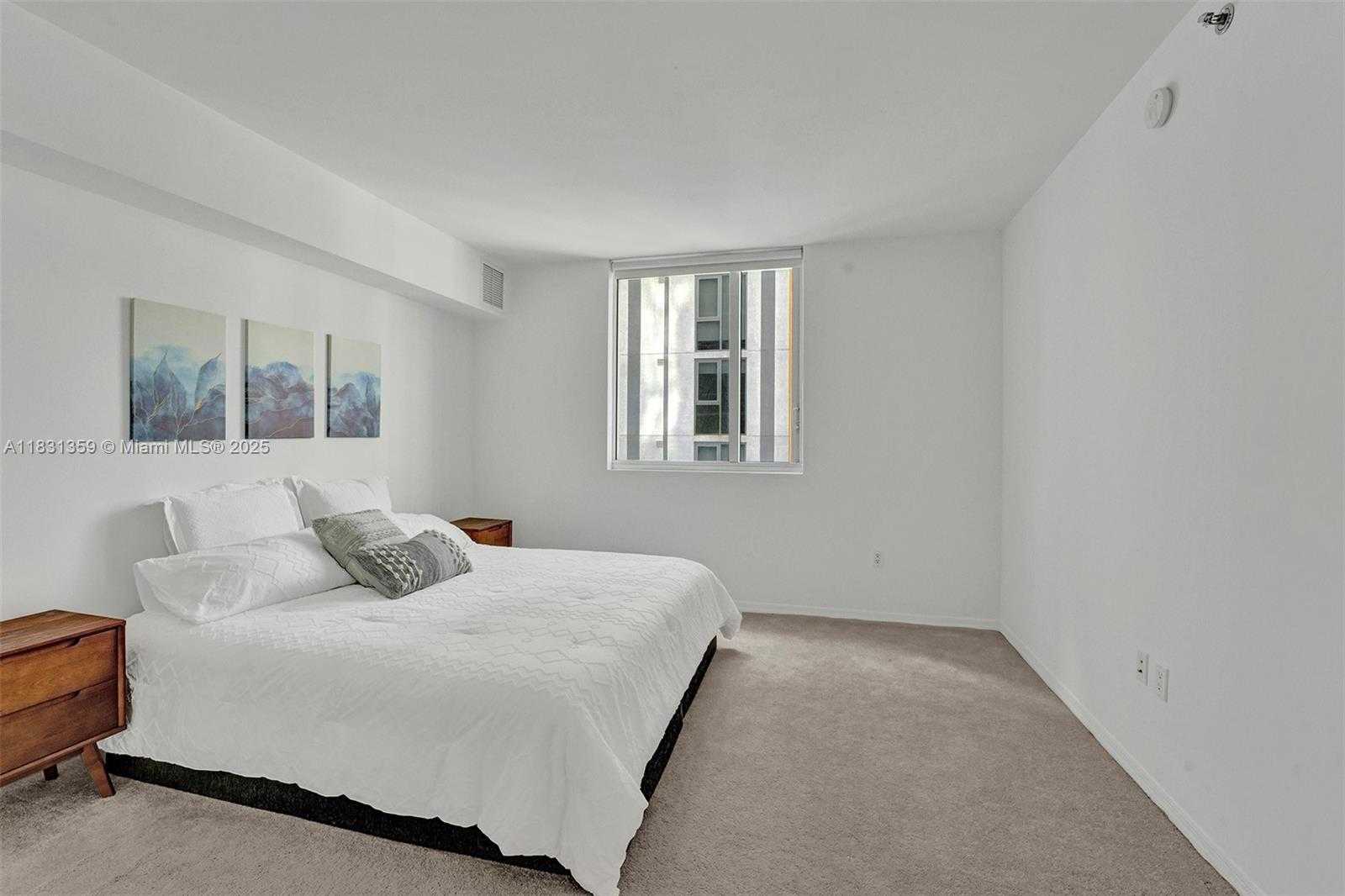 Small Image of 55 SOUTH EAST 6TH ST #1801, Miami Number 26