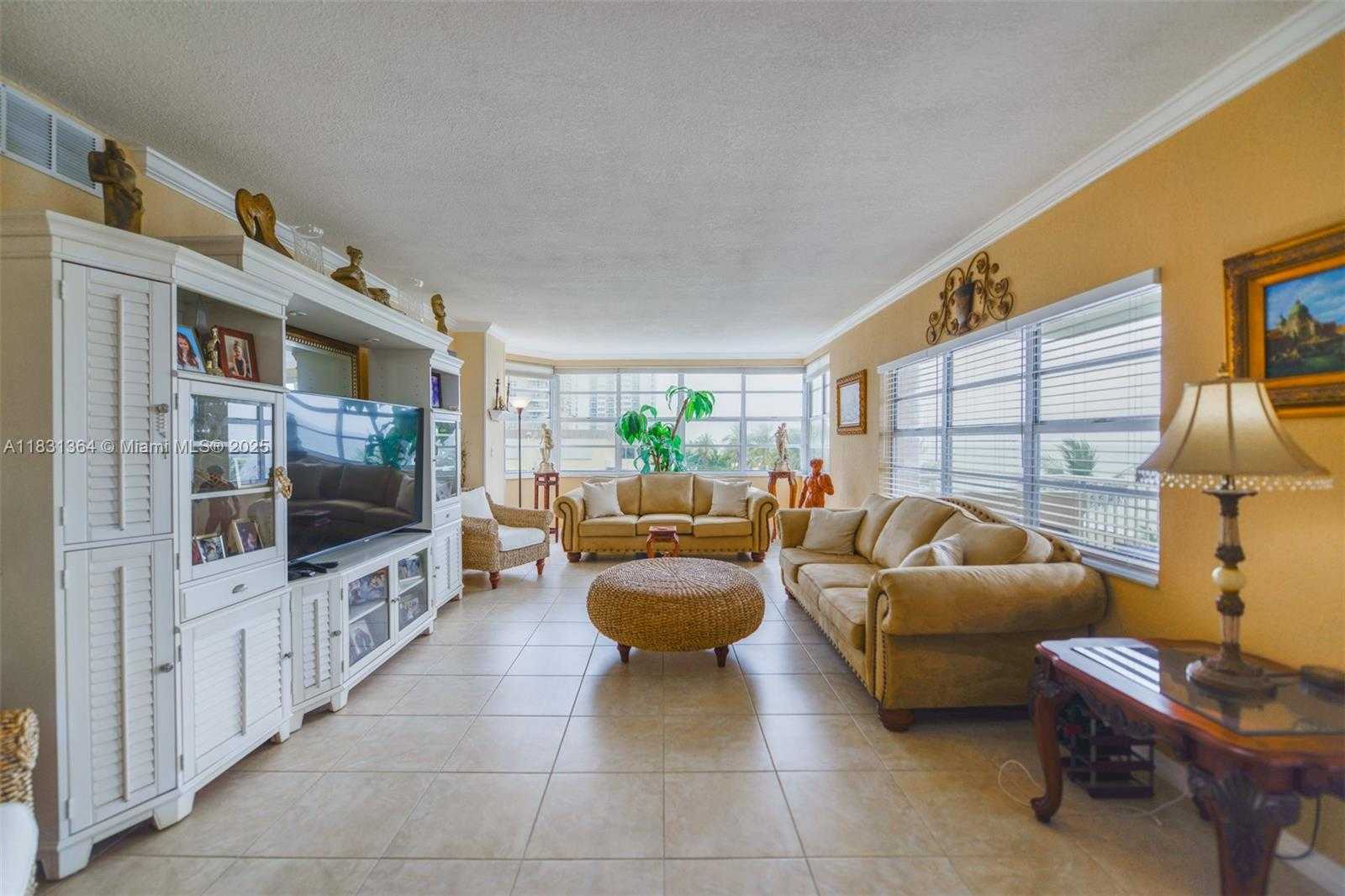 Small Image of 1950 SOUTH OCEAN DR #3P, Hallandale Beach Number 3