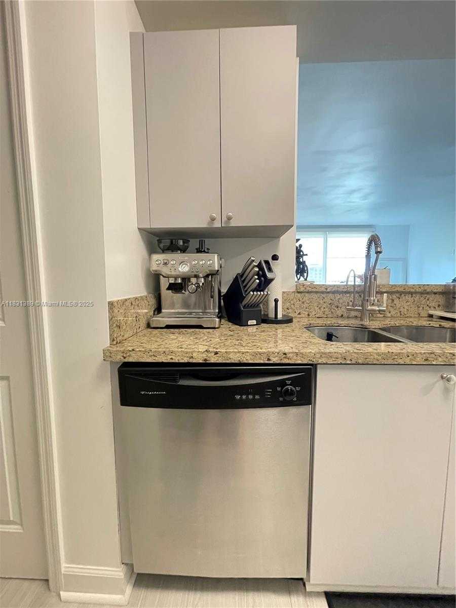 Small Image of 2650 SOUTH WEST 37TH AVE #603, Miami Number 13