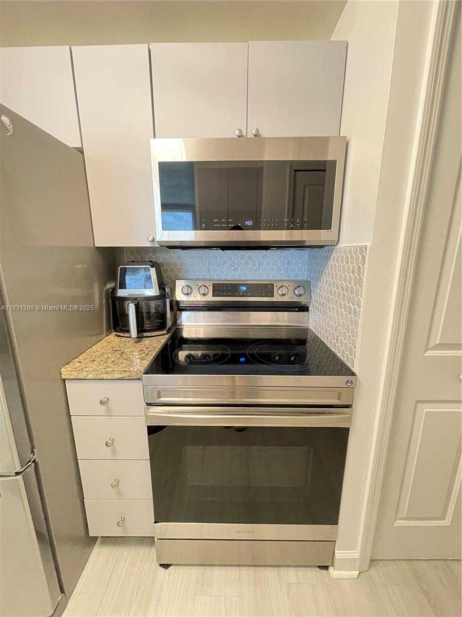 Small Image of 2650 SOUTH WEST 37TH AVE #603, Miami Number 9