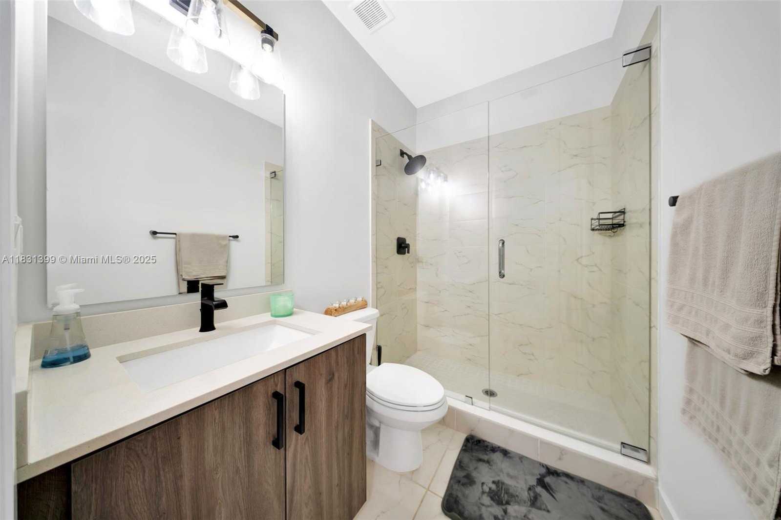 Small Image of 15600 SOUTH WEST 136TH ST #106, Miami Number 14