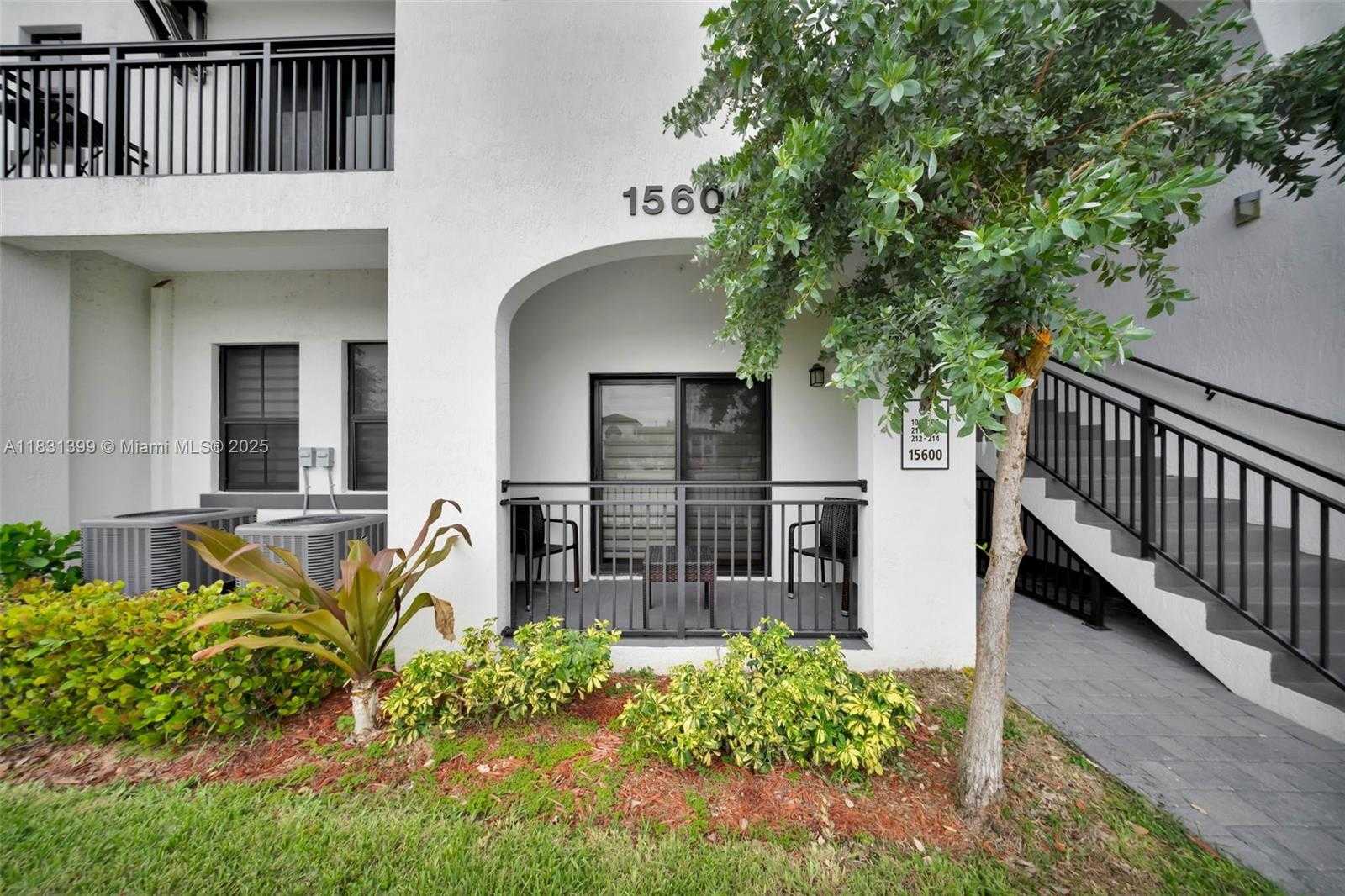 Small Image of 15600 SOUTH WEST 136TH ST #106, Miami Number 26