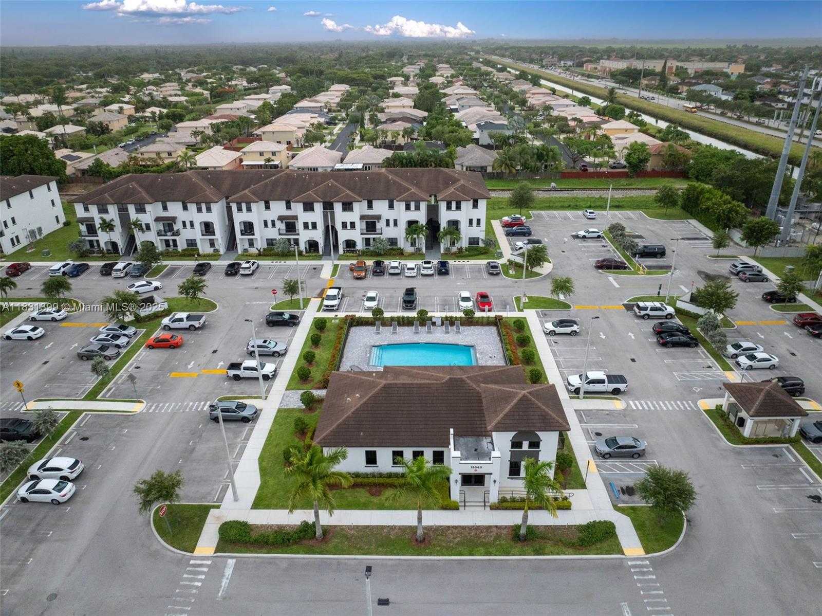Small Image of 15600 SOUTH WEST 136TH ST #106, Miami Number 31
