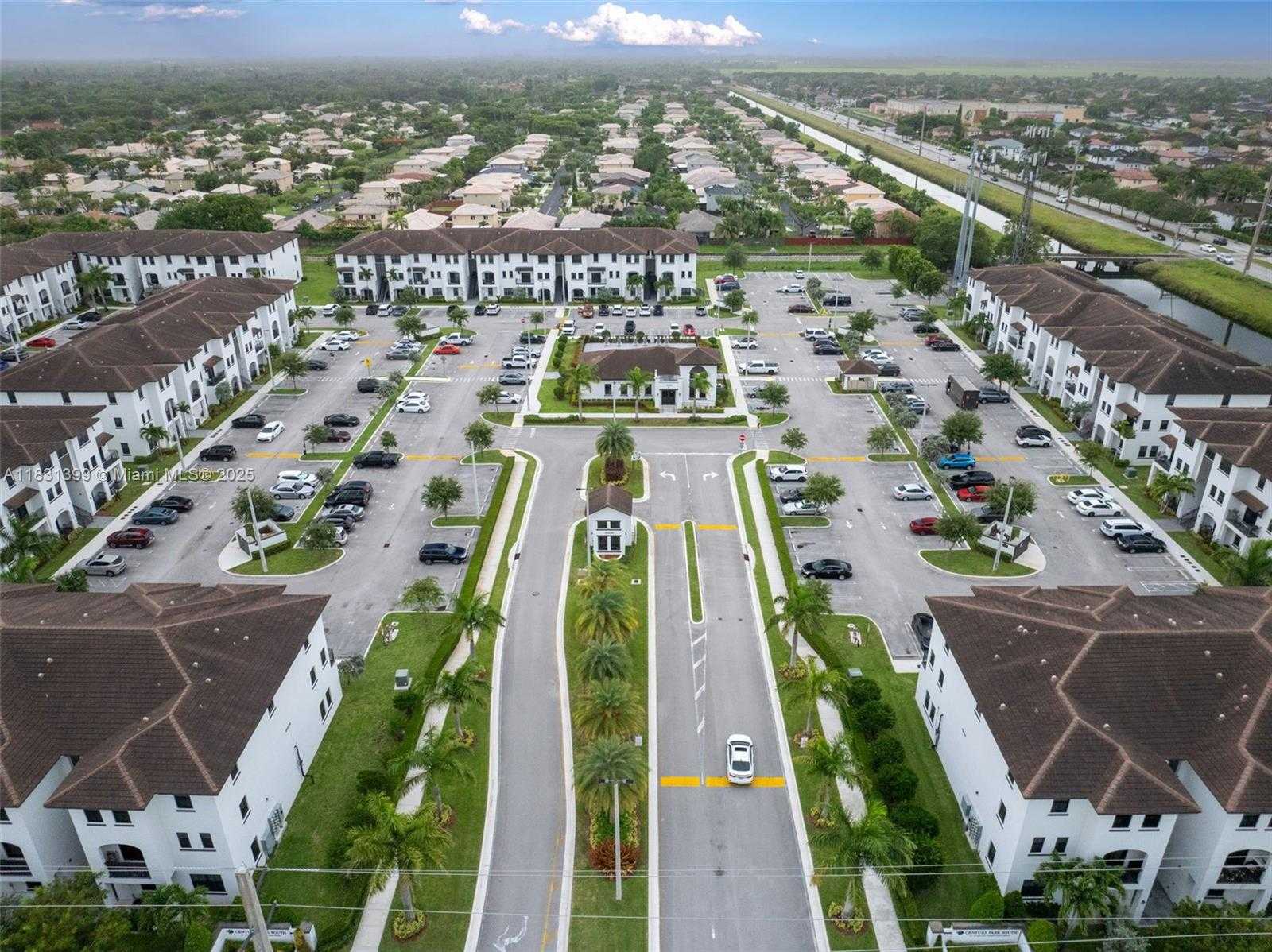 Small Image of 15600 SOUTH WEST 136TH ST #106, Miami Number 32