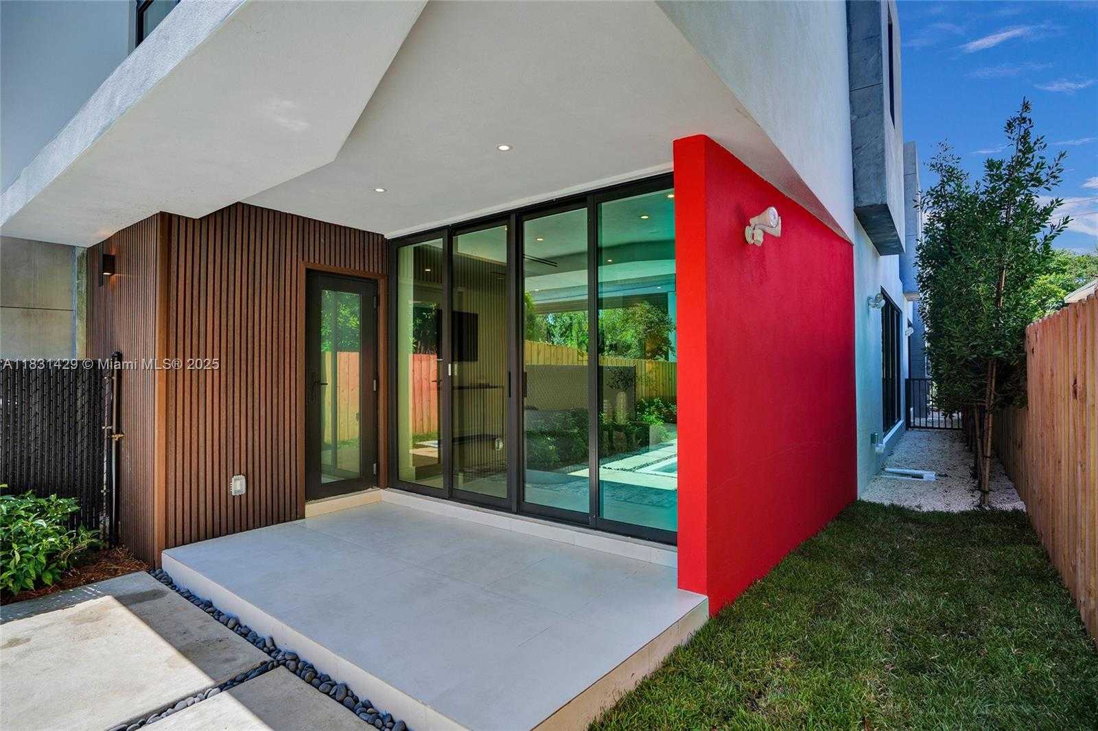 Small Image of 3645 SOUTH WEST 1ST AVE, Miami Number 3