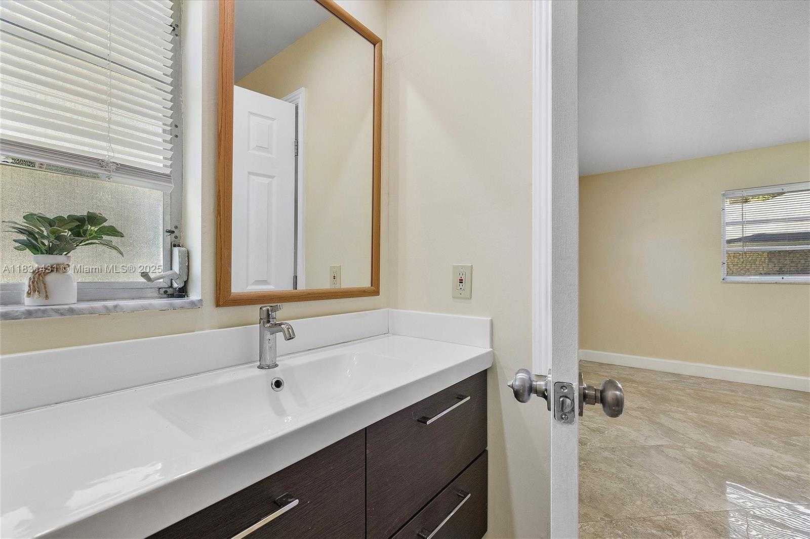 Small Image of 219 NORTH EAST 14TH AVE #101, Hallandale Beach Number 18