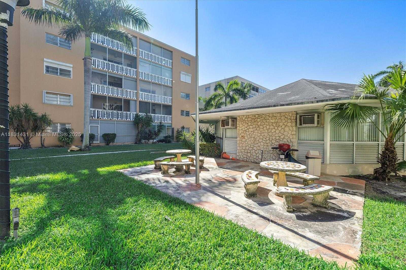 Small Image of 219 NORTH EAST 14TH AVE #101, Hallandale Beach Number 27