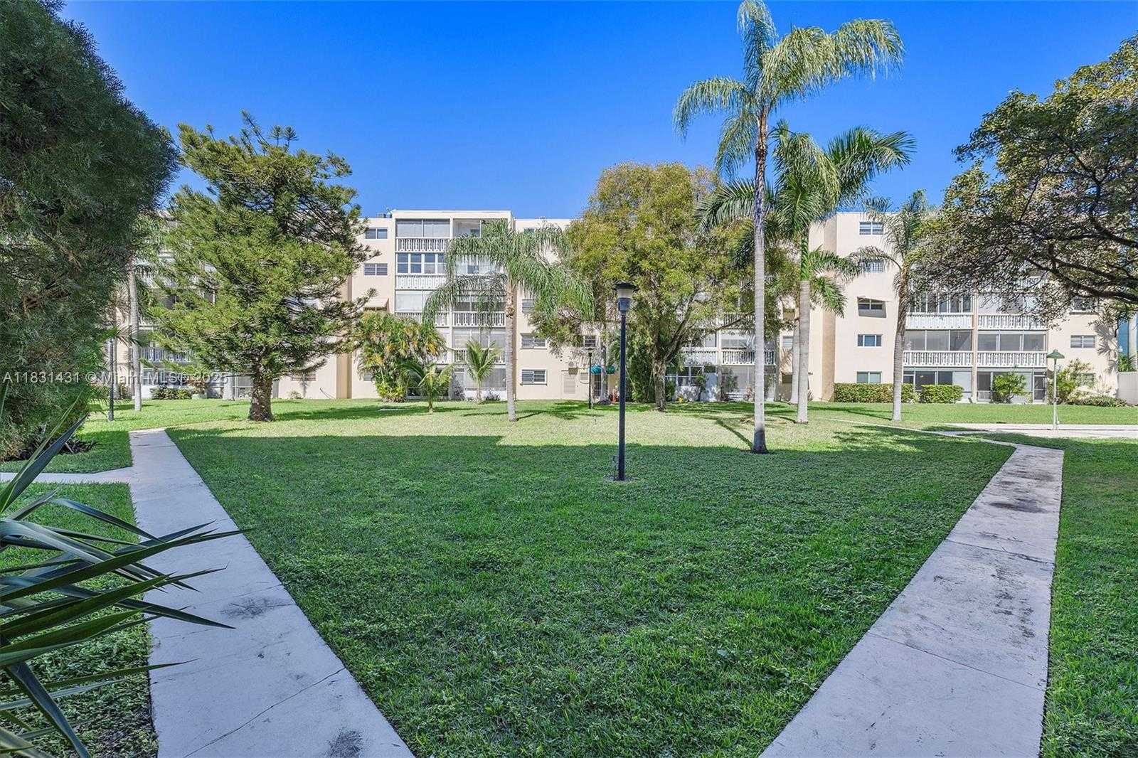 Small Image of 219 NORTH EAST 14TH AVE #101, Hallandale Beach Number 30