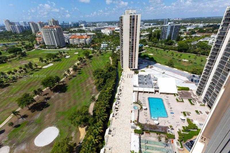 Small Image of 20379 WEST COUNTRY CLUB DR #2636, Aventura Number 17