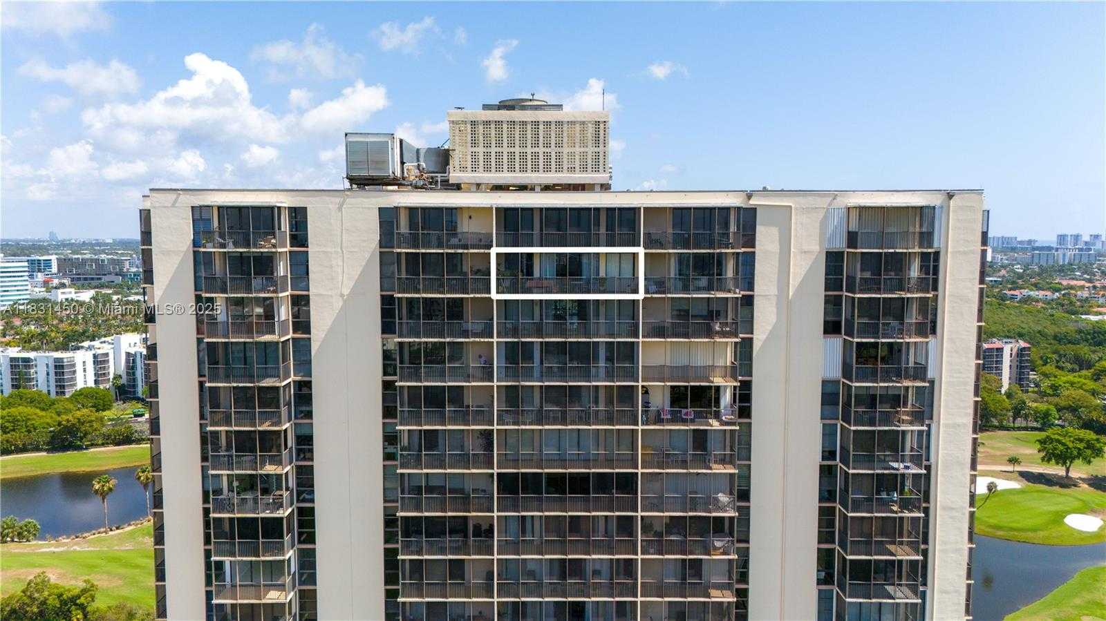 Small Image of 20379 WEST COUNTRY CLUB DR #2636, Aventura Number 24