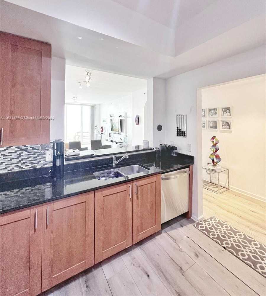 Small Image of 3340 NORTH EAST 190TH ST #1507, Aventura Number 11