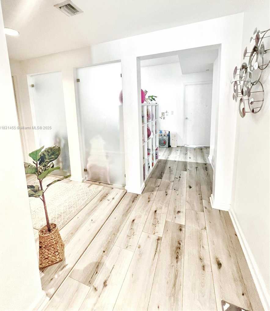 Small Image of 3340 NORTH EAST 190TH ST #1507, Aventura Number 19