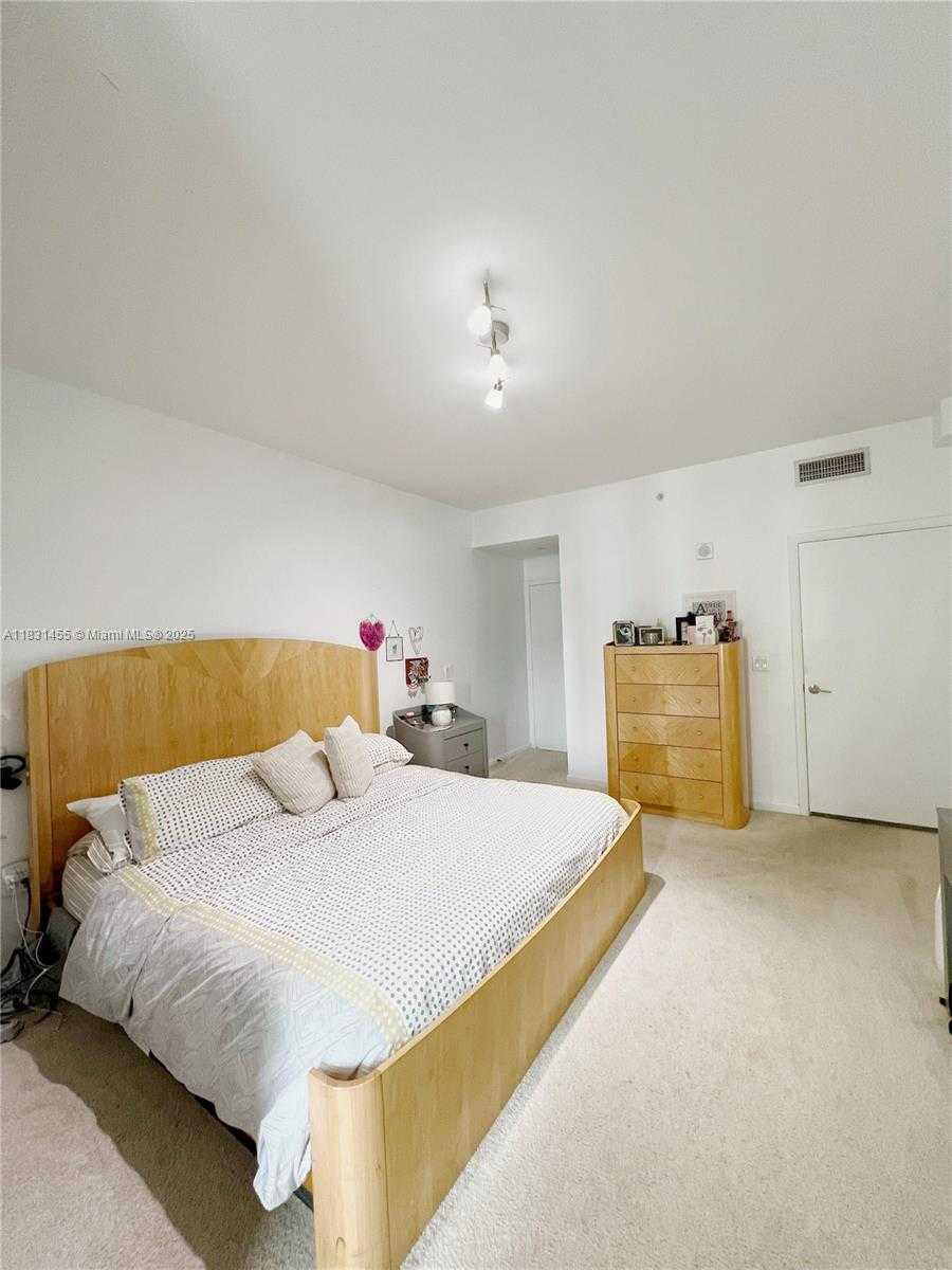 Small Image of 3340 NORTH EAST 190TH ST #1507, Aventura Number 22