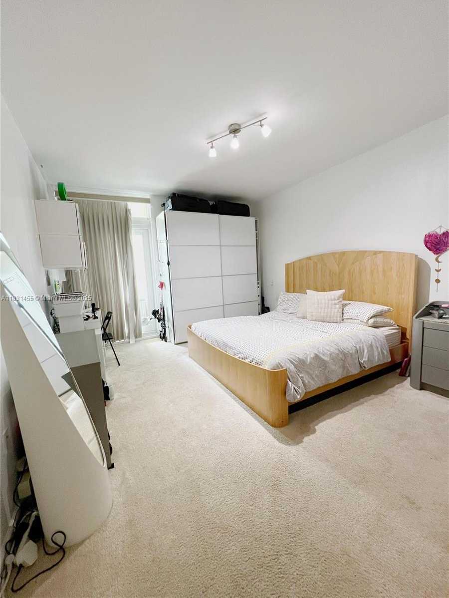 Small Image of 3340 NORTH EAST 190TH ST #1507, Aventura Number 23