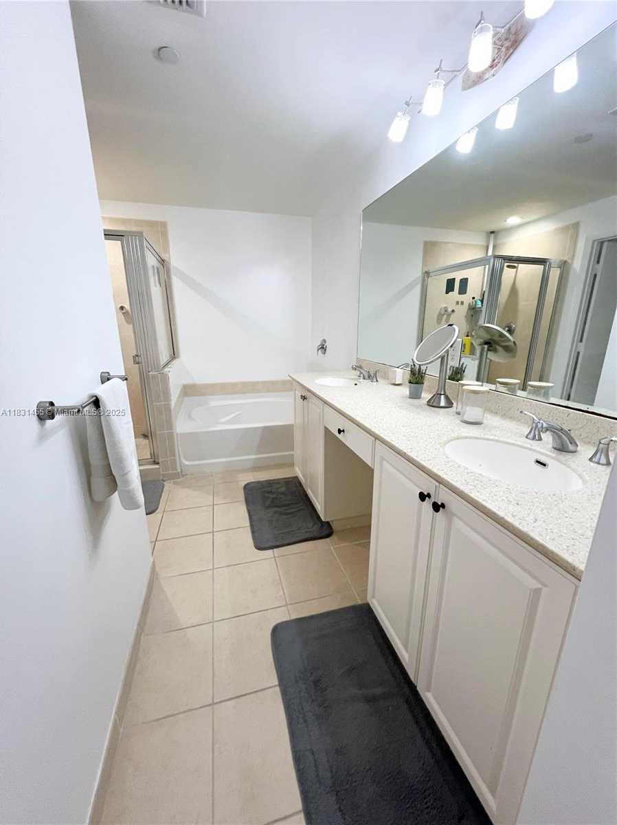 Small Image of 3340 NORTH EAST 190TH ST #1507, Aventura Number 24