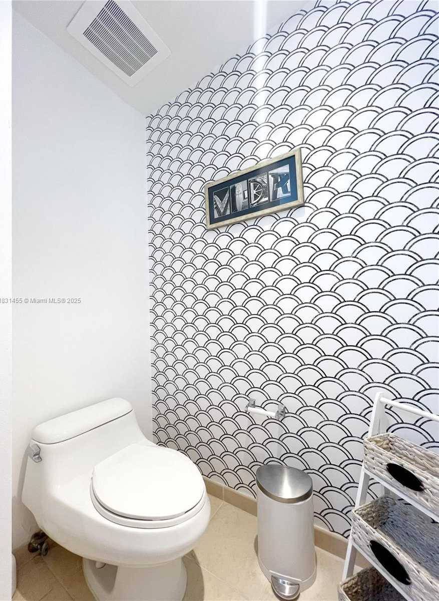 Small Image of 3340 NORTH EAST 190TH ST #1507, Aventura Number 26