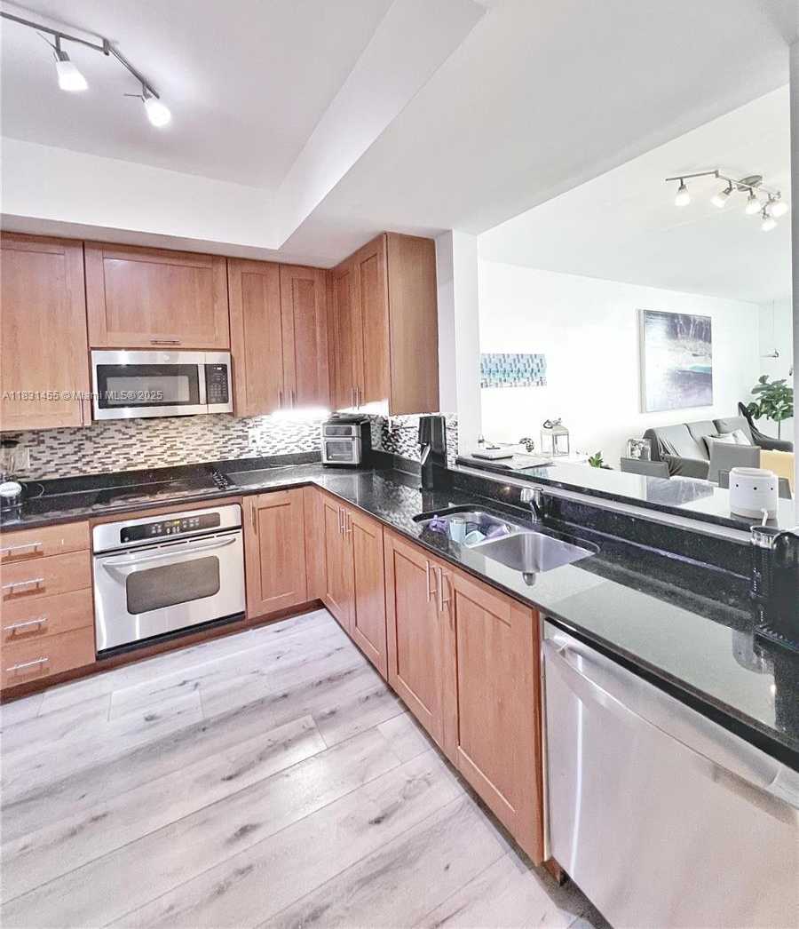 Small Image of 3340 NORTH EAST 190TH ST #1507, Aventura Number 9