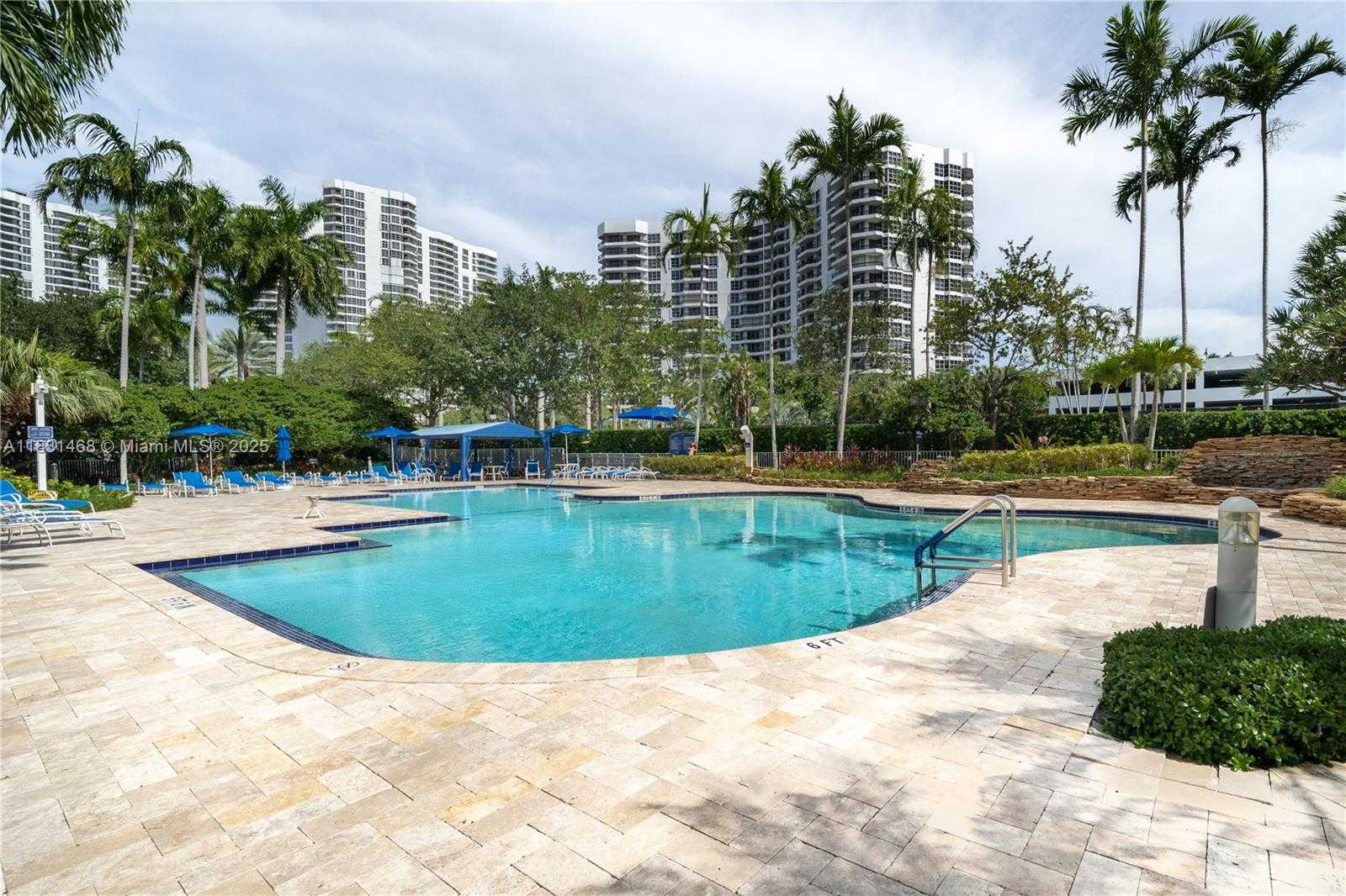 Small Image of 3500 MYSTIC POINTE DR #1908, Aventura Number 19
