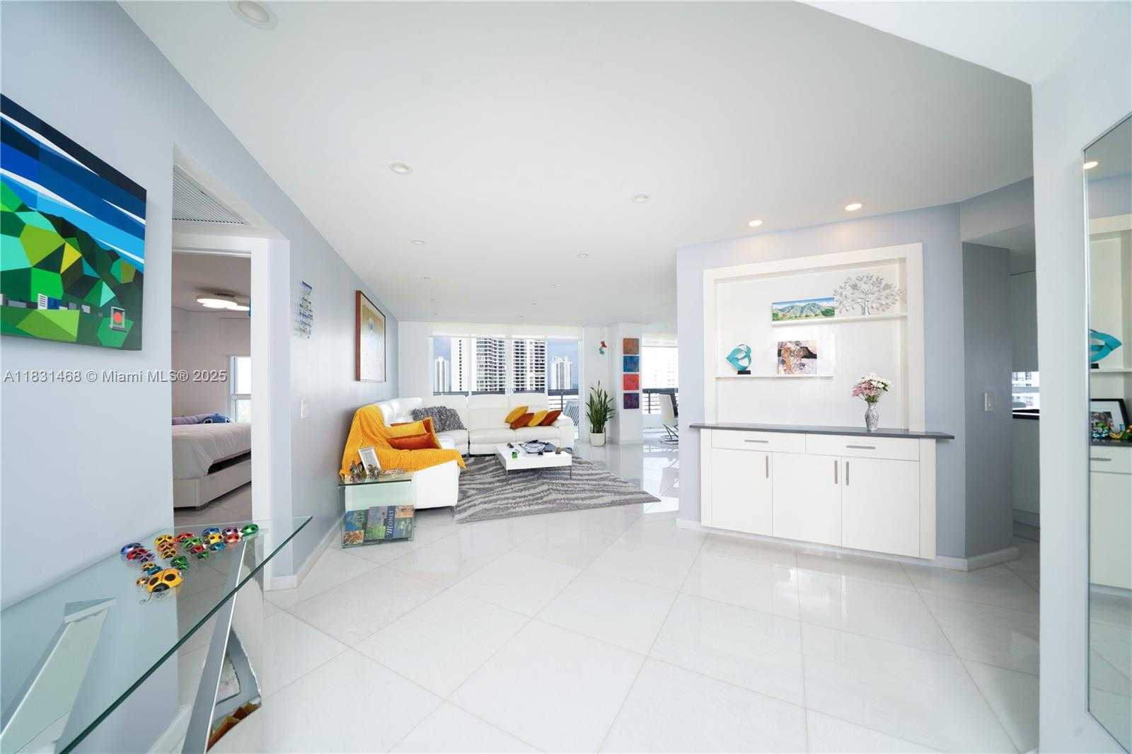 Small Image of 3500 MYSTIC POINTE DR #1908, Aventura Number 22