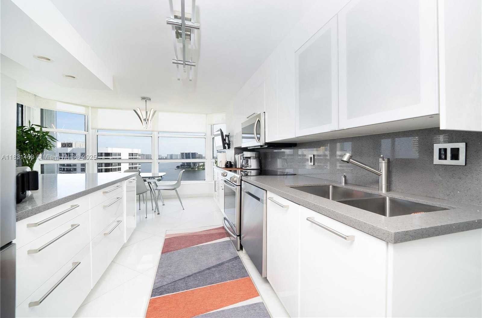 Small Image of 3500 MYSTIC POINTE DR #1908, Aventura Number 28