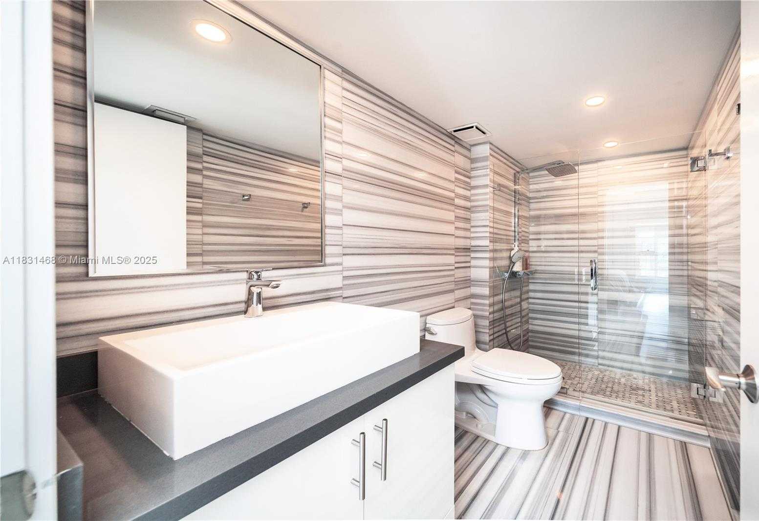 Small Image of 3500 MYSTIC POINTE DR #1908, Aventura Number 35
