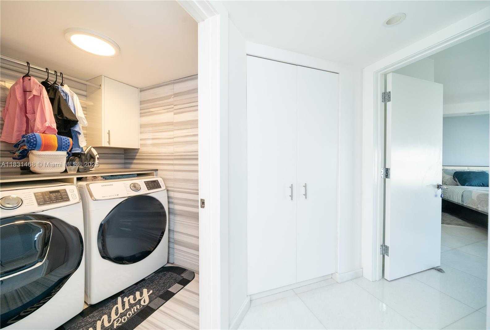 Small Image of 3500 MYSTIC POINTE DR #1908, Aventura Number 36