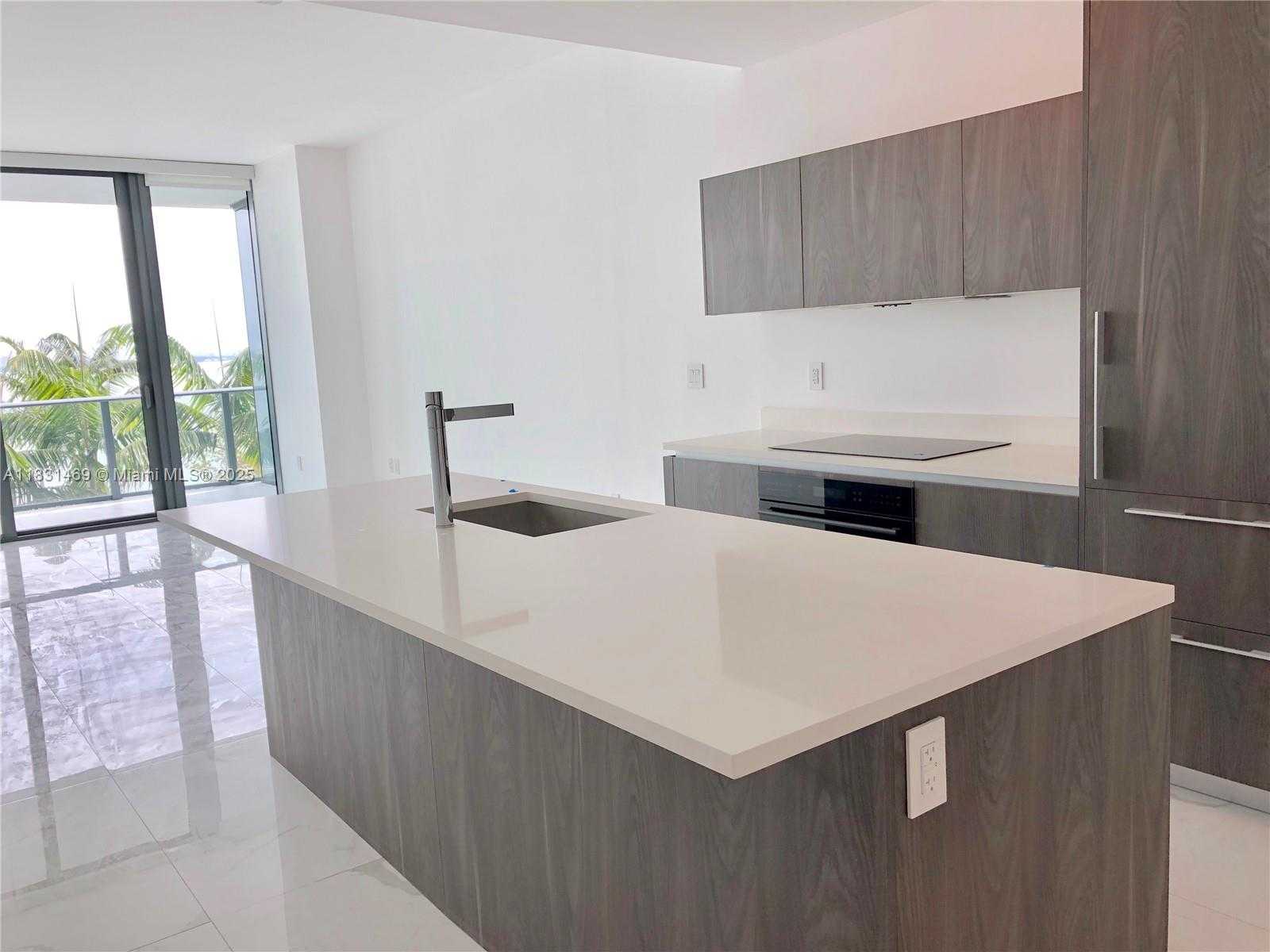 Small Image of 480 NORTH EAST 31ST ST #705, Miami Number 4