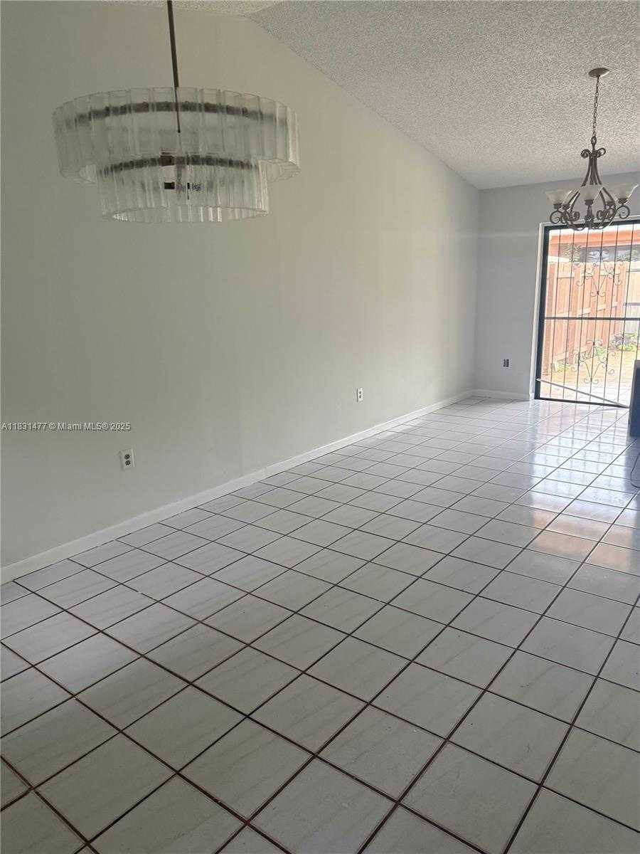 Small Image of 5046 SOUTH WEST 145TH AVE, Miami Number 9
