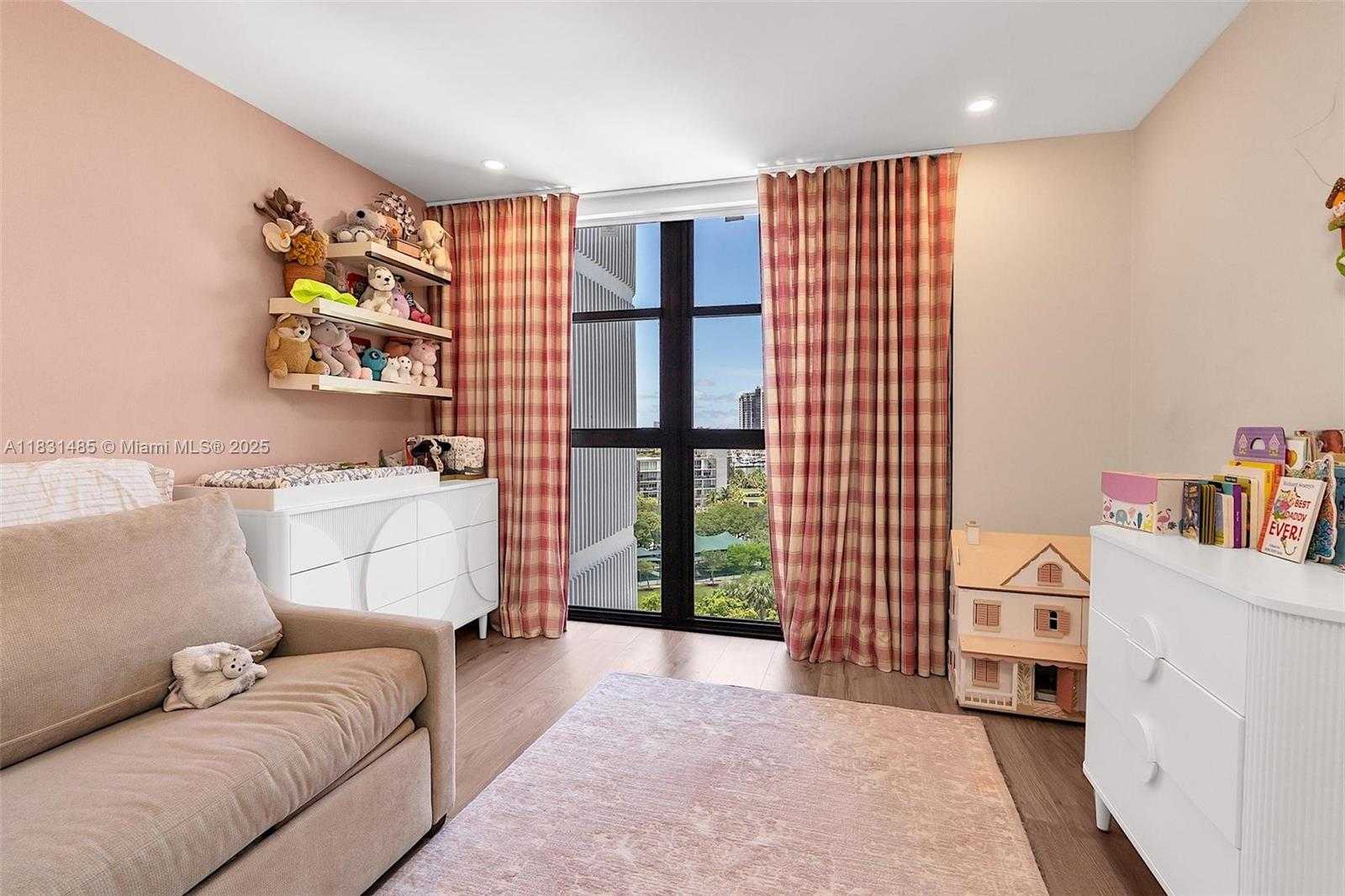 Small Image of 9 ISLAND AVE #1014, Miami Beach Number 25