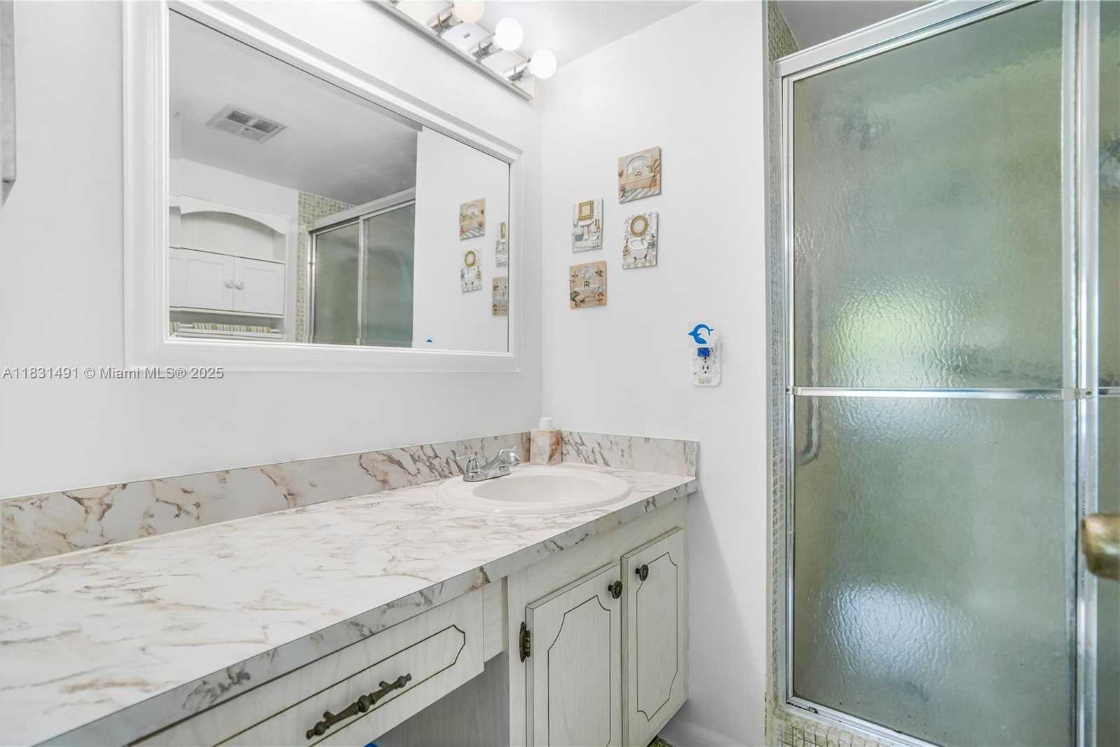 Small Image of 9261 SUNRISE LAKES BLVD #203, Sunrise Number 26