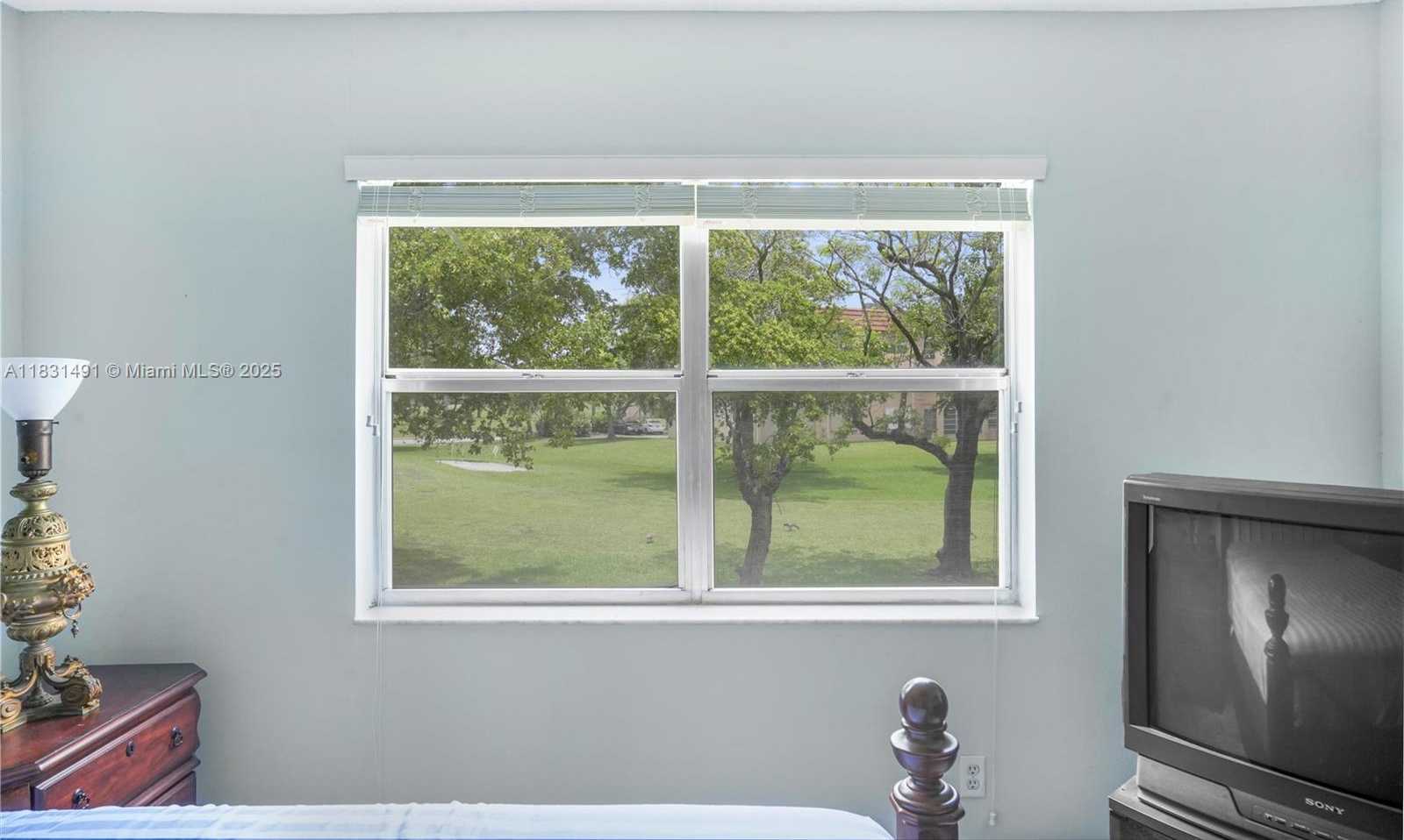 Small Image of 9261 SUNRISE LAKES BLVD #203, Sunrise Number 28