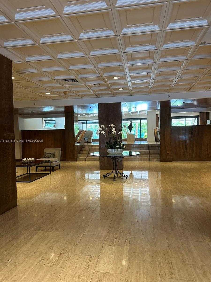 Small Image of 2333 BRICKELL AVE #901, Miami Number 13