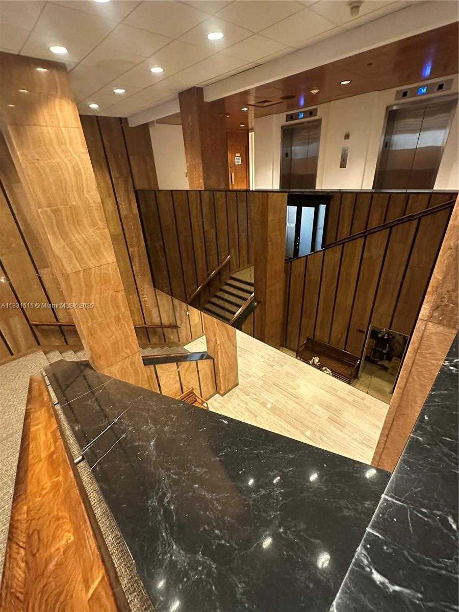 Small Image of 2333 BRICKELL AVE #901, Miami Number 18