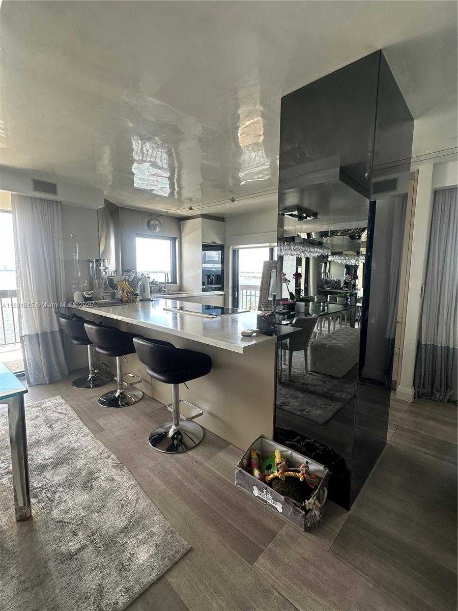 Small Image of 2333 BRICKELL AVE #901, Miami Number 25