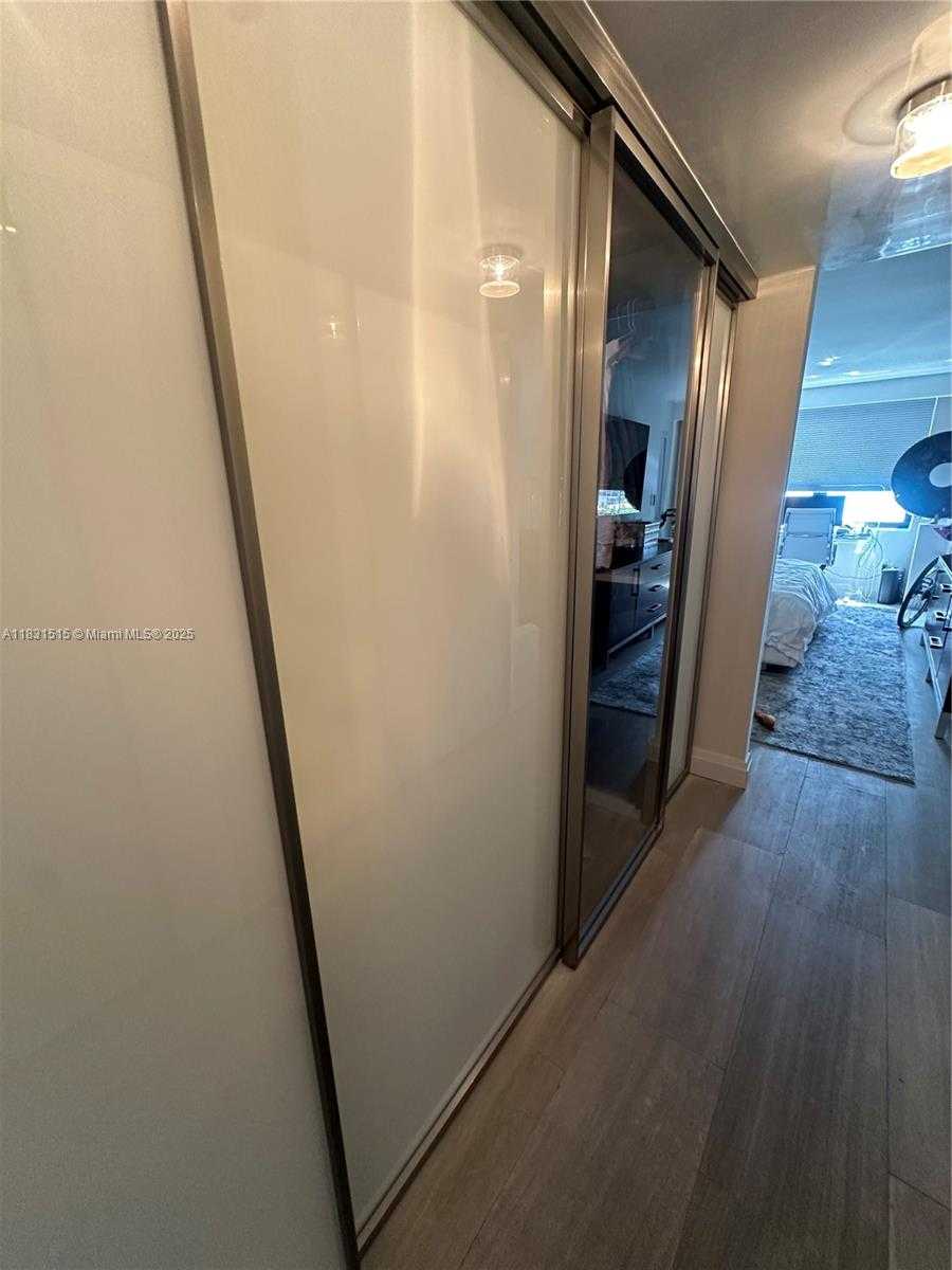 Small Image of 2333 BRICKELL AVE #901, Miami Number 45