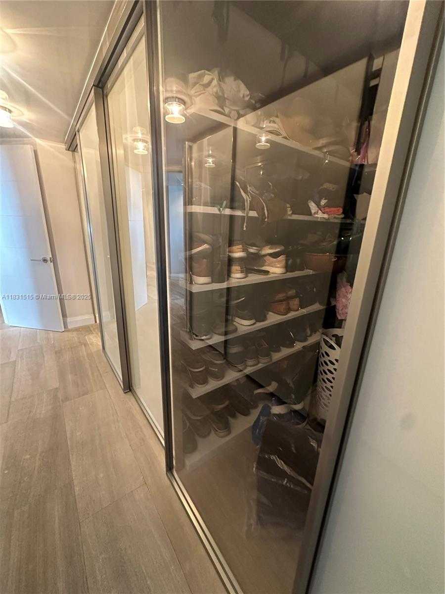 Small Image of 2333 BRICKELL AVE #901, Miami Number 48