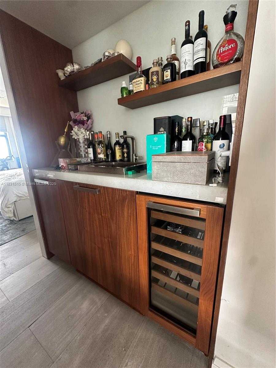 Small Image of 2333 BRICKELL AVE #901, Miami Number 49