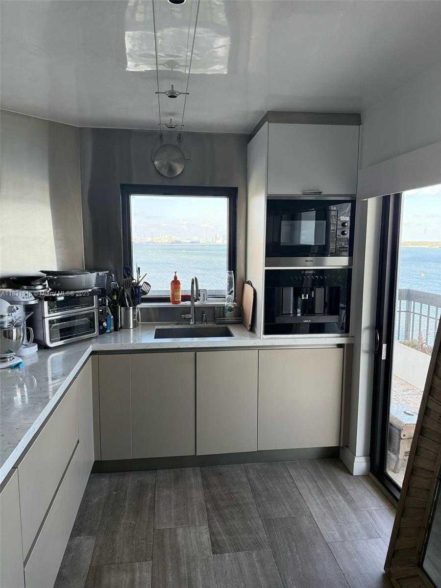 Small Image of 2333 BRICKELL AVE #901, Miami Number 60