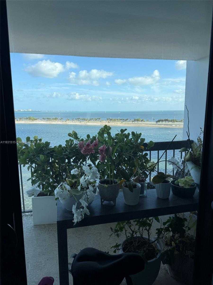 Small Image of 2333 BRICKELL AVE #901, Miami Number 64