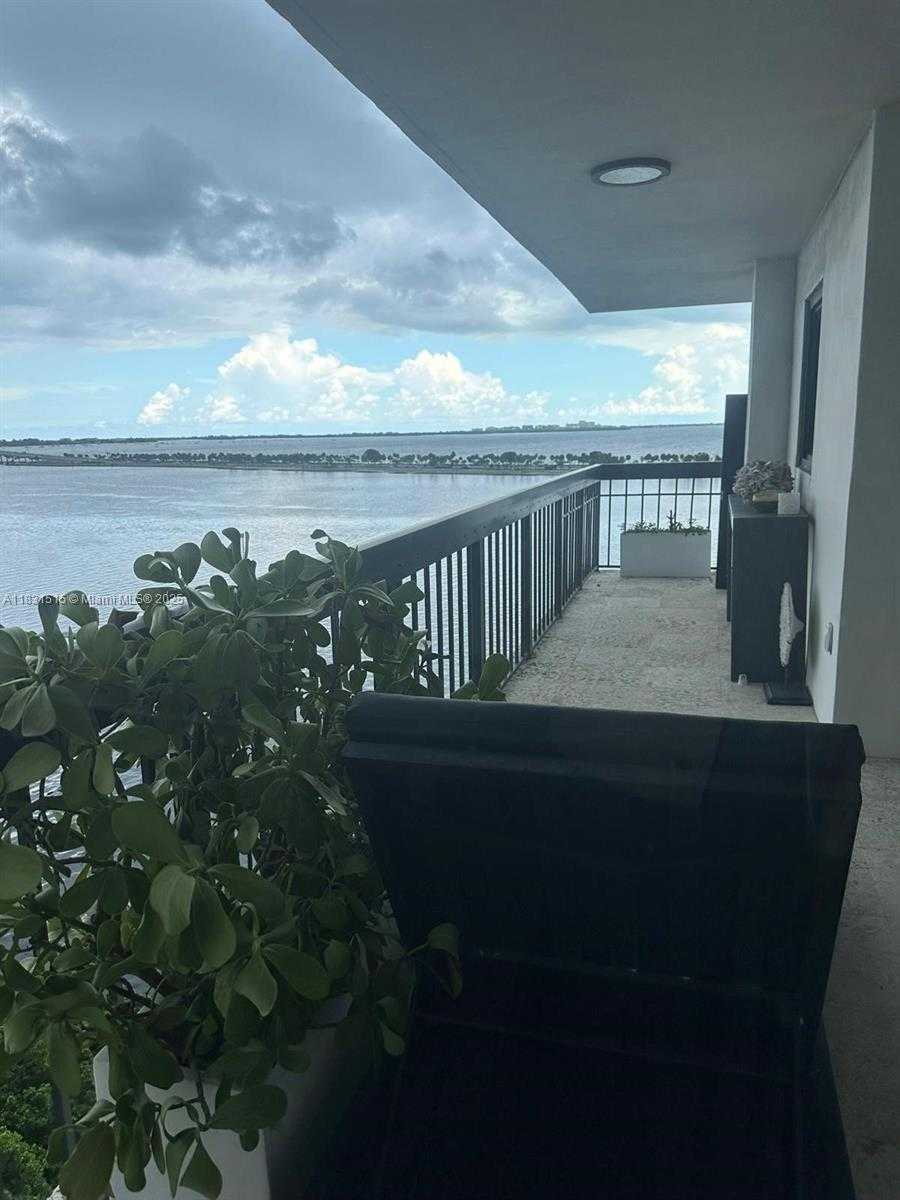 Small Image of 2333 BRICKELL AVE #901, Miami Number 65