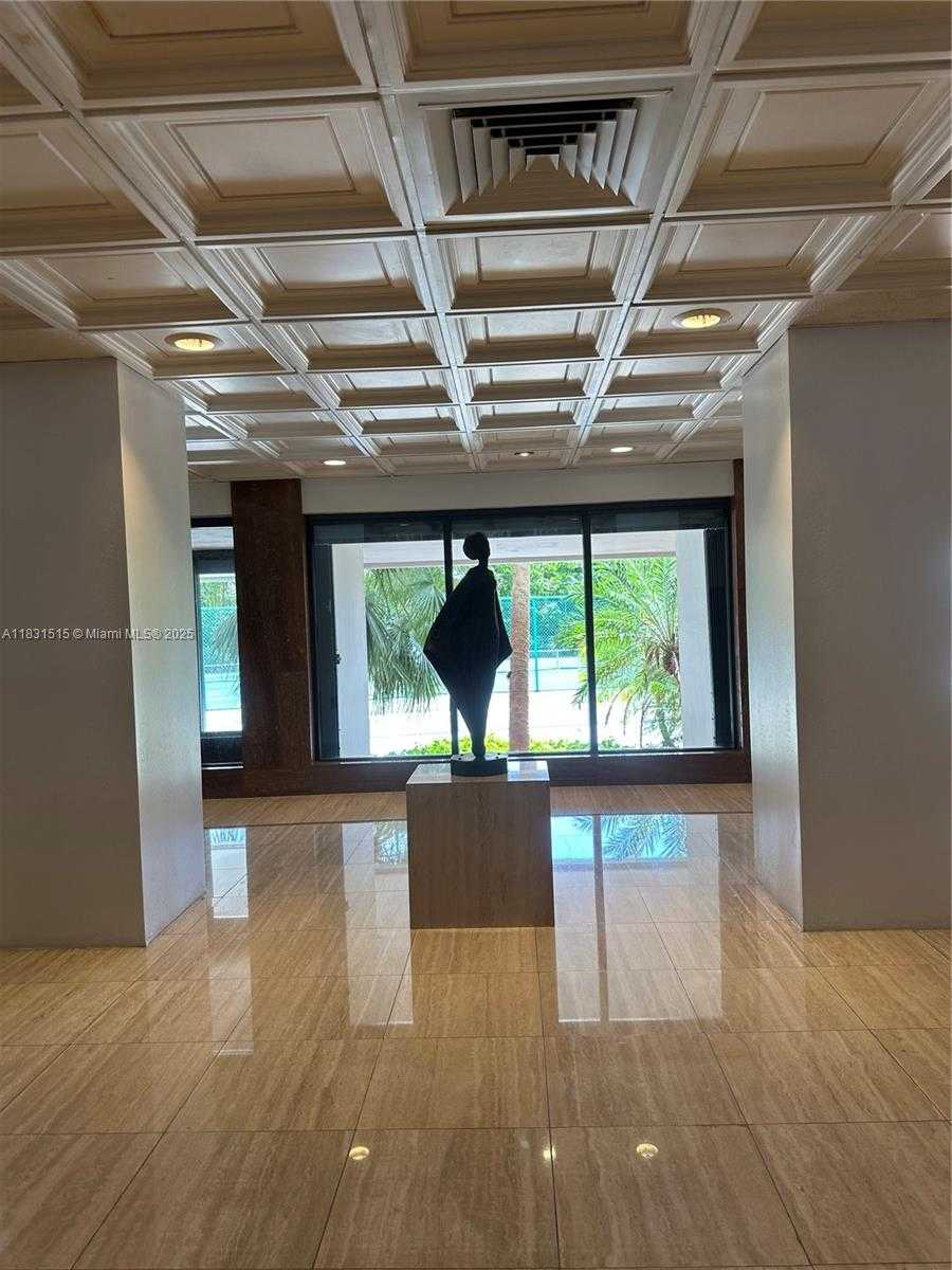 Small Image of 2333 BRICKELL AVE #901, Miami Number 8