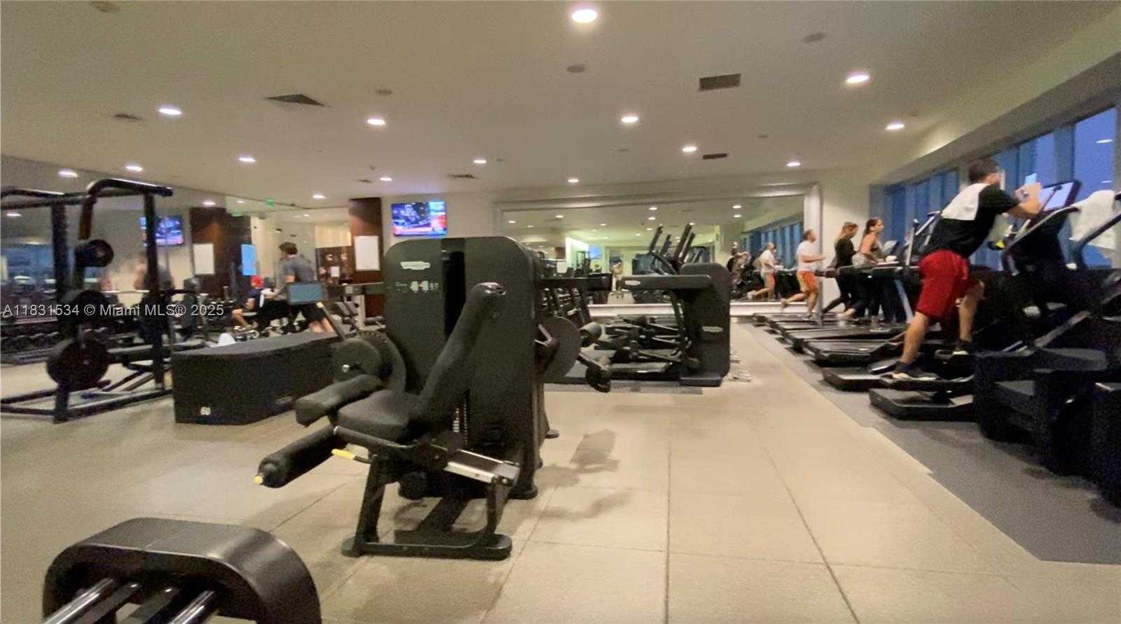 Small Image of 495 BRICKELL AVE #5106 (remodeled), Miami Number 26