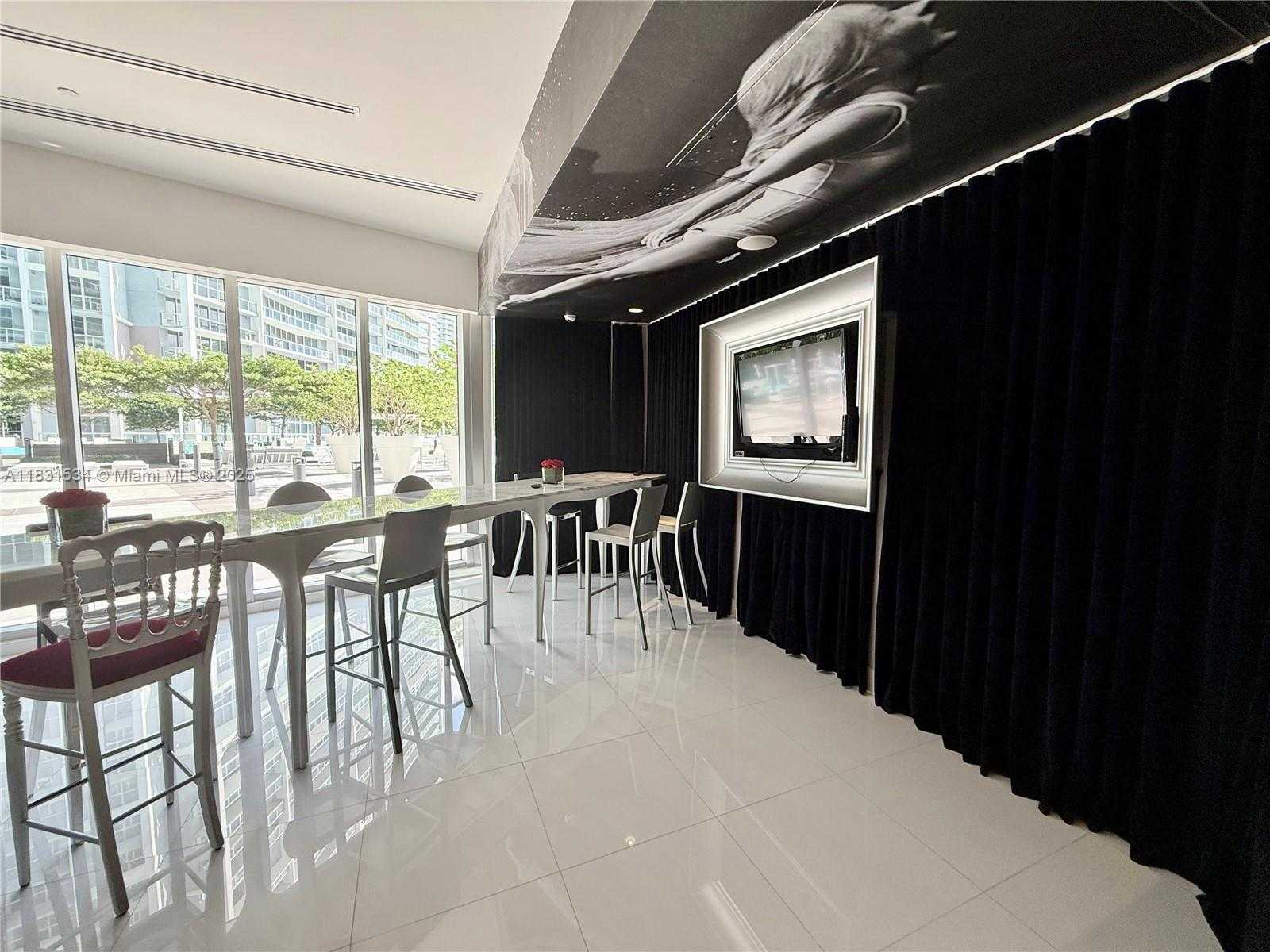 Small Image of 495 BRICKELL AVE #5106 (remodeled), Miami Number 29