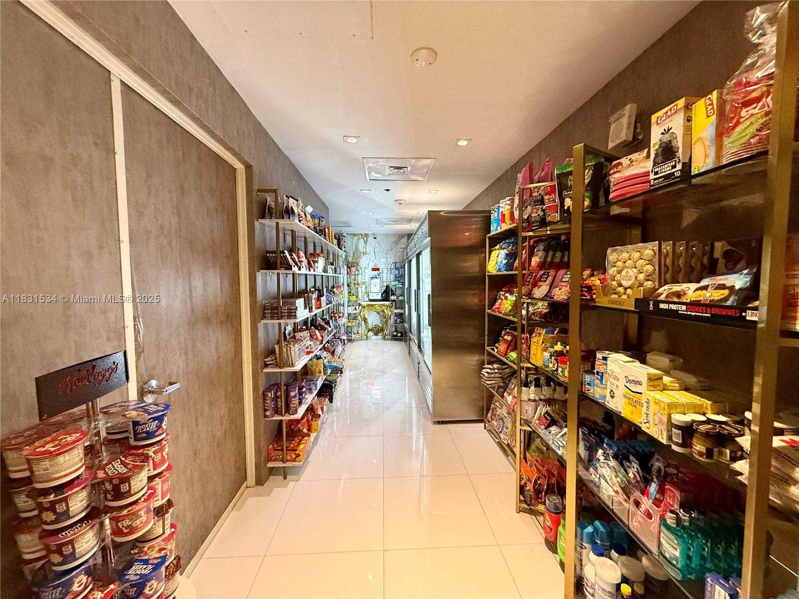 Small Image of 495 BRICKELL AVE #5106 (remodeled), Miami Number 30