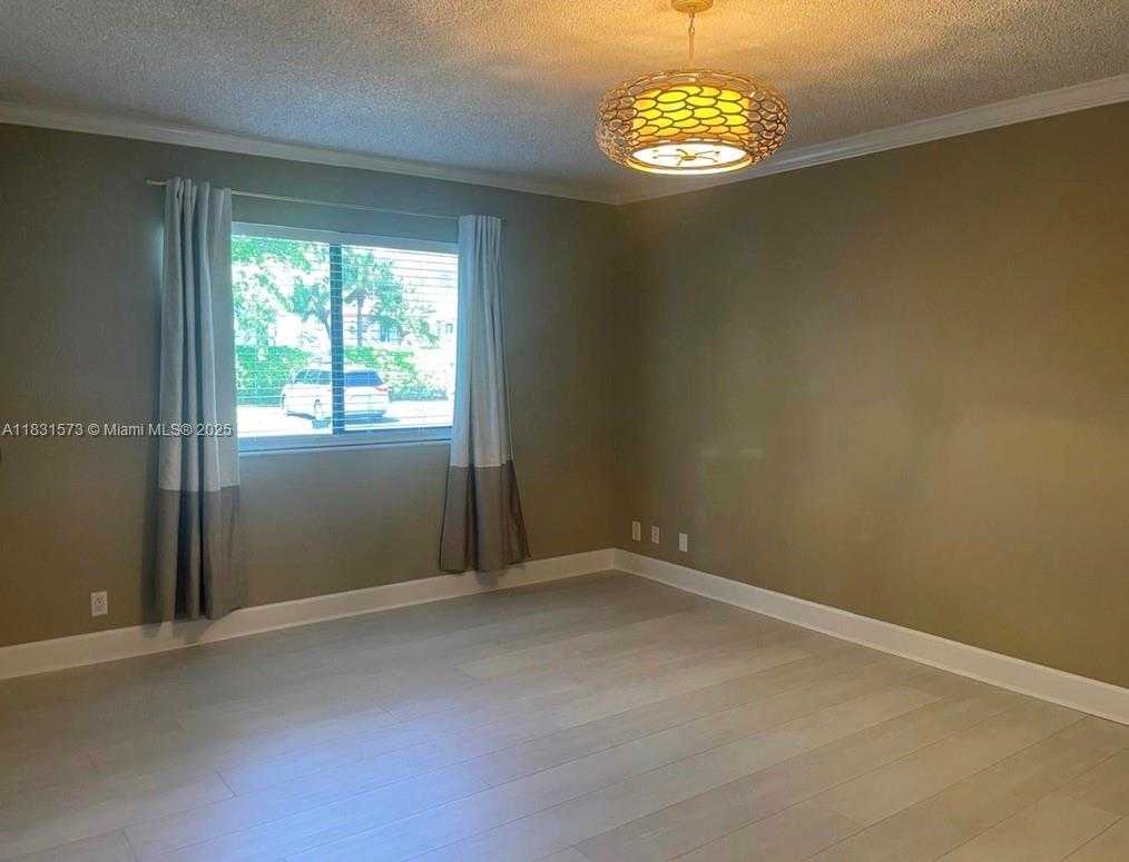 Small Image of 6314 WEST LONGBOAT LN W #104, Boca Raton Number 11
