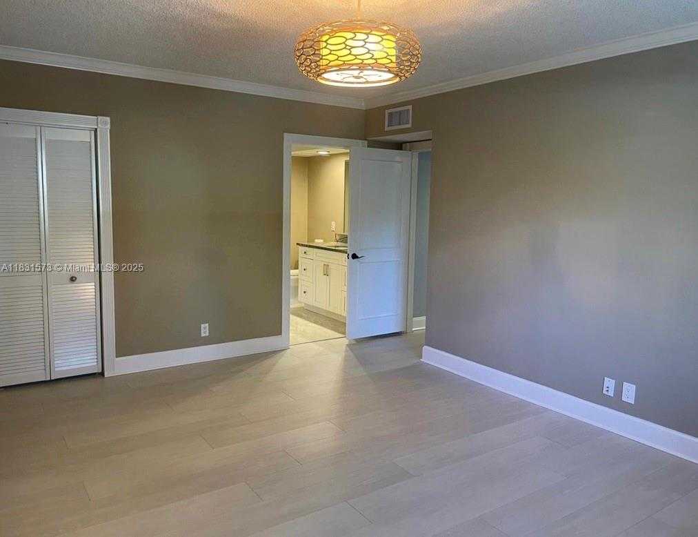 Small Image of 6314 WEST LONGBOAT LN W #104, Boca Raton Number 14