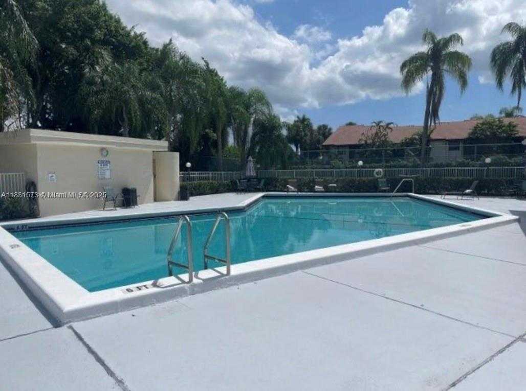 Small Image of 6314 WEST LONGBOAT LN W #104, Boca Raton Number 17