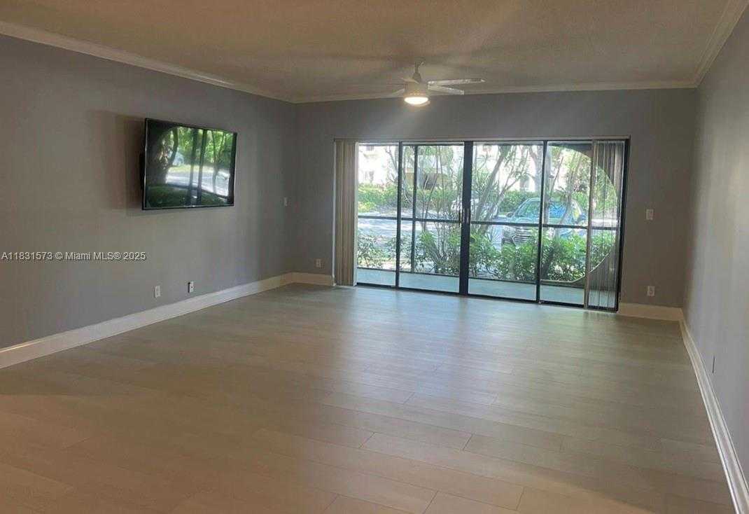 Small Image of 6314 WEST LONGBOAT LN W #104, Boca Raton Number 2