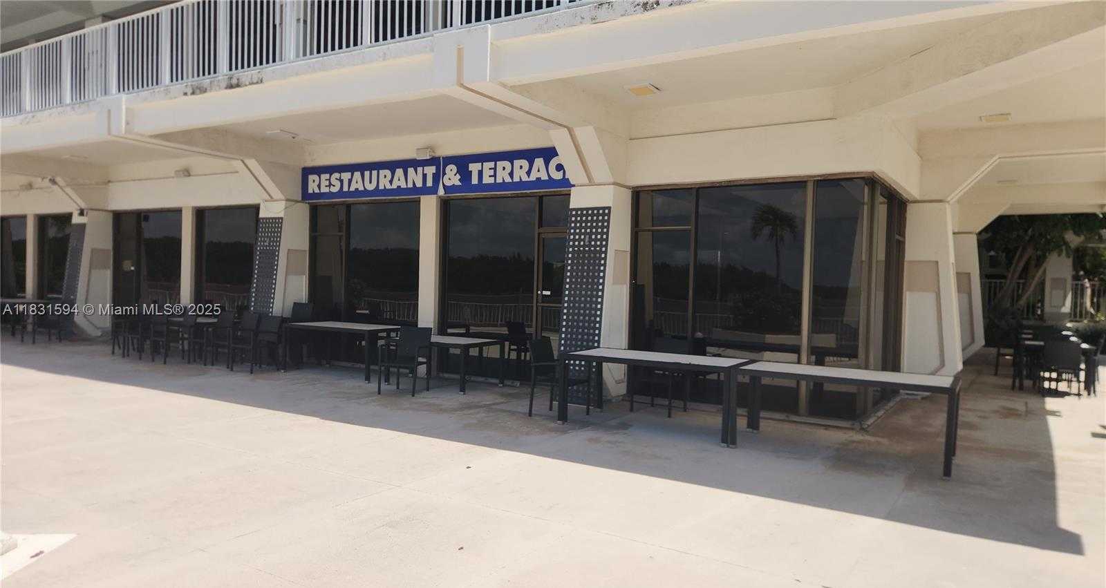 Small Image of 500 BAYVIEW DR #1725, Sunny Isles Beach Number 36
